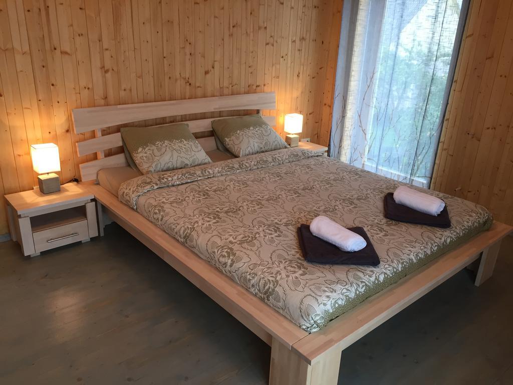Hotel Cetri Veji à Jurkalne Chambre photo